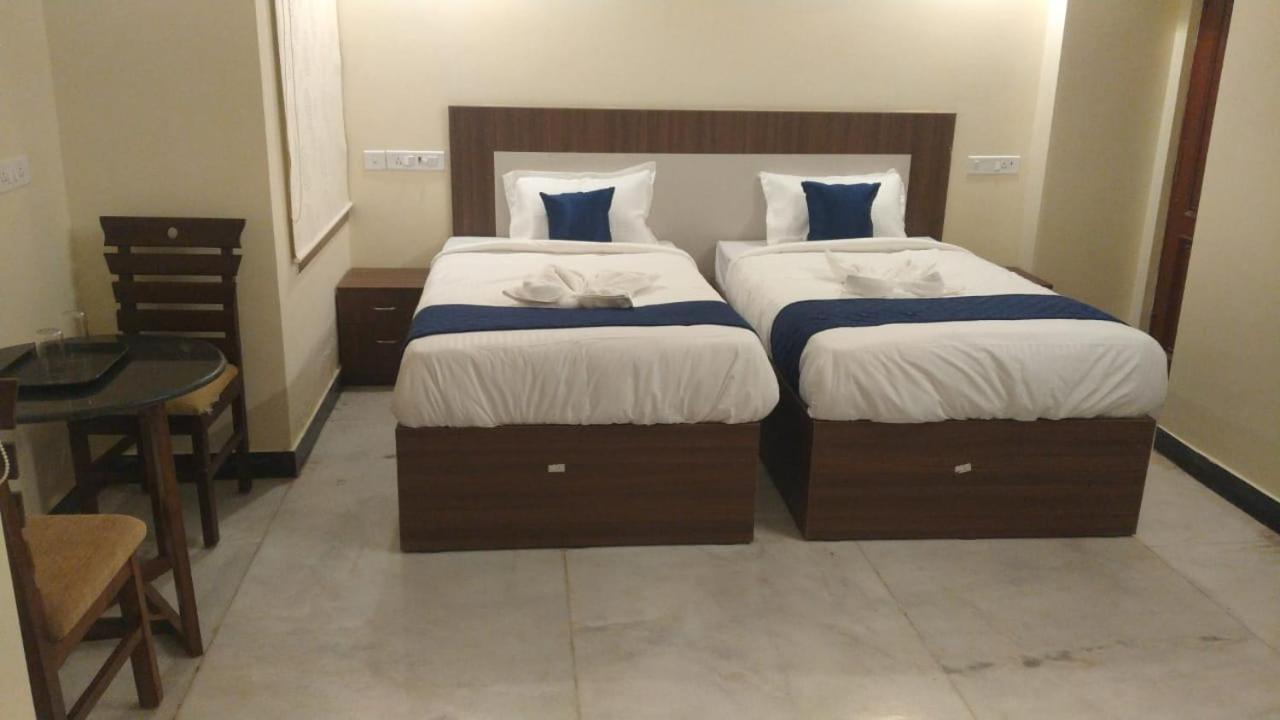 A.R Residency Hotel Chennai Exterior foto