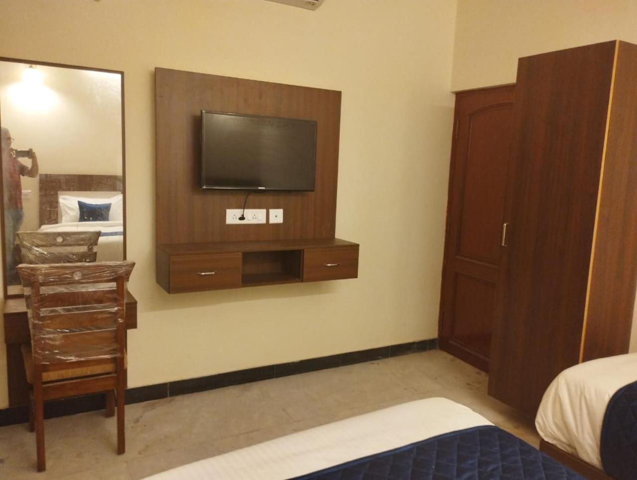 A.R Residency Hotel Chennai Exterior foto